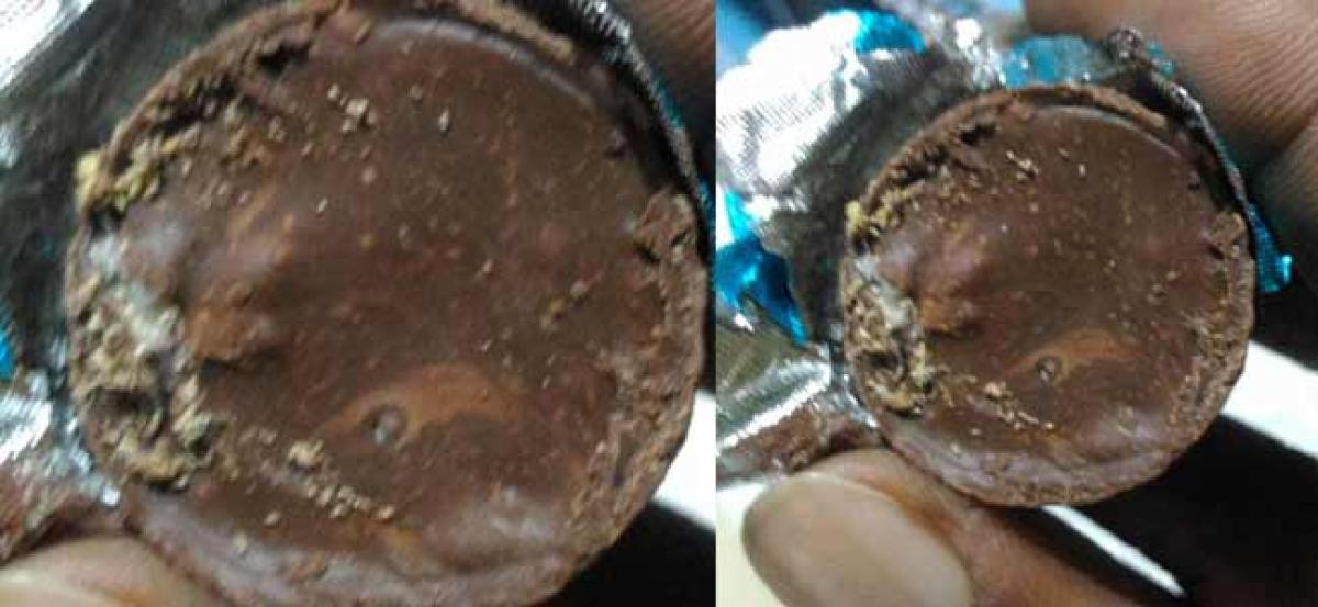 Image result for worms found in sweets in Karachi bakery