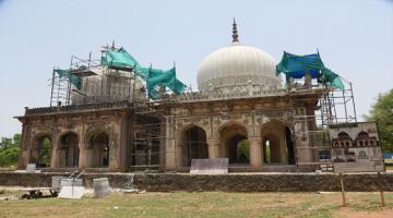 Conserving the biggest necropolis